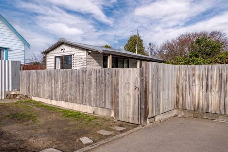 Photo of property in 21 Walcot Street, Bromley, Christchurch, 8062