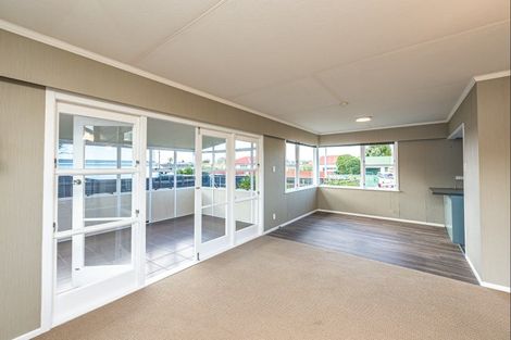 Photo of property in 4 Lindsey Crescent, Springvale, Whanganui, 4501