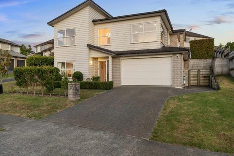 Photo of property in 231 Jeffs Road, Flat Bush, Auckland, 2016
