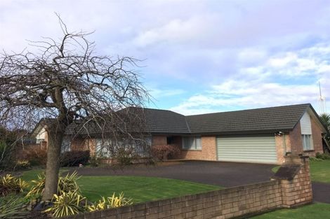 Photo of property in 8 Admiral Crescent, Flagstaff, Hamilton, 3210