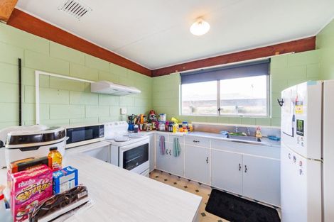 Photo of property in 9 Hollows Crescent, Takaro, Palmerston North, 4412
