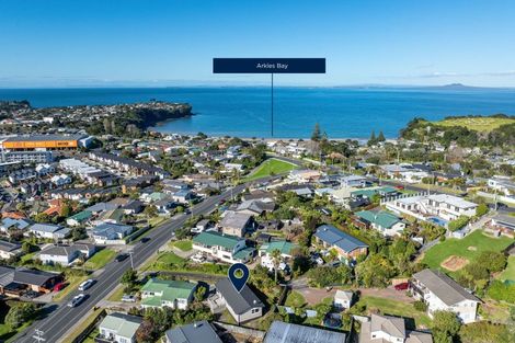 Photo of property in 18a Rishworth Avenue, Stanmore Bay, Whangaparaoa, 0932