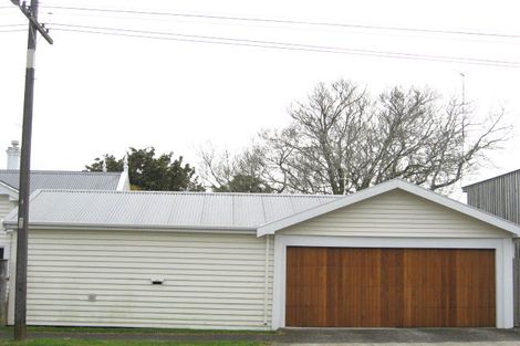 Photo of property in 65 Gilbert Street, New Plymouth, 4310