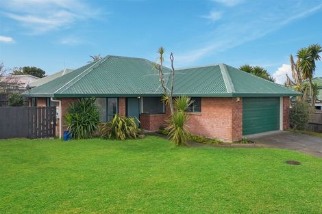 Photo of property in 23 Wai Iti Place, Clendon Park, Auckland, 2103