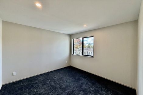 Photo of property in 9a Darren Crescent, Half Moon Bay, Auckland, 2012