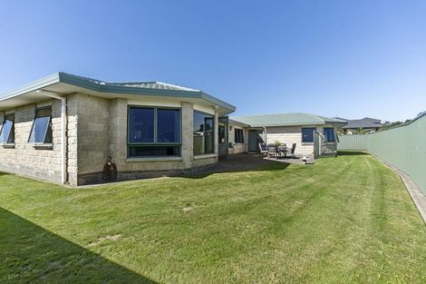 Photo of property in 11 Desmond Place, Bell Block, New Plymouth, 4312