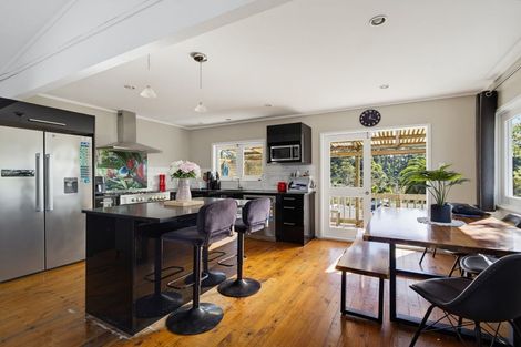 Photo of property in 29 Cedar Terrace, Stanmore Bay, Whangaparaoa, 0932