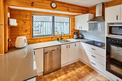 Photo of property in 3 Sunnyview Drive, Brown Owl, Upper Hutt, 5018