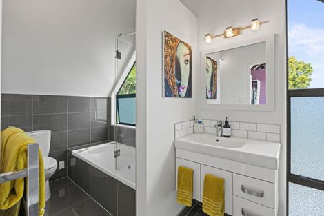 Photo of property in 42 Ikitara Road, Whanganui East, Whanganui, 4500