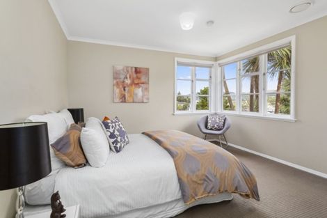 Photo of property in 10 Handyside Street, Tawa, Wellington, 5028