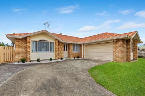 Photo of property in 10 Aldershot Place, Nawton, Hamilton, 3200