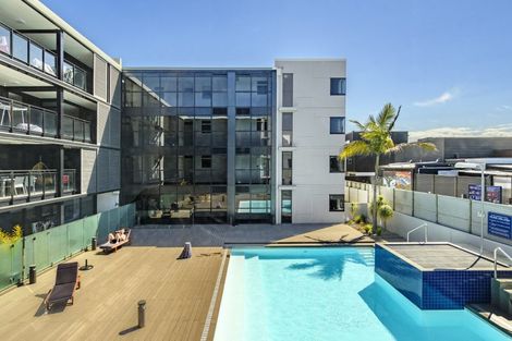 Photo of property in 3-03/424 Maunganui Road, Mount Maunganui, 3116