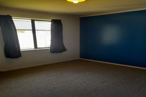 Photo of property in 13 Kamahi Place, One Tree Point, 0118