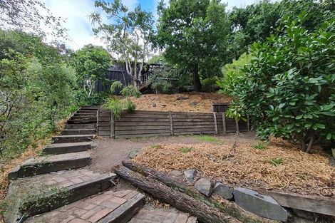 Photo of property in 23 Hawkhurst Road, Lyttelton, 8082