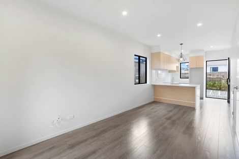 Photo of property in 19/12 Arney Road, Ranui, Auckland, 0612