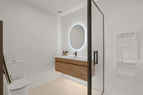 Photo of property in 10 Flowers Lane, Cracroft, Christchurch, 8022