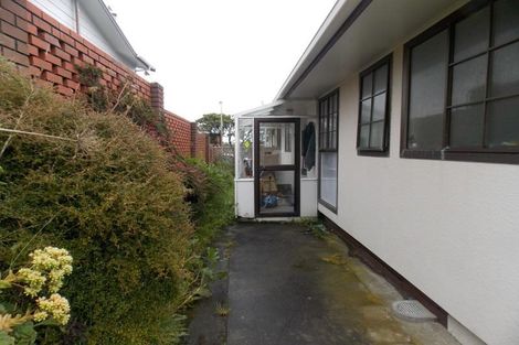 Photo of property in 42 Omapere Street, Whitby, Porirua, 5024