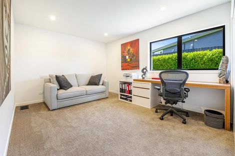 Photo of property in 10 York Terrace, Riverhead, 0820