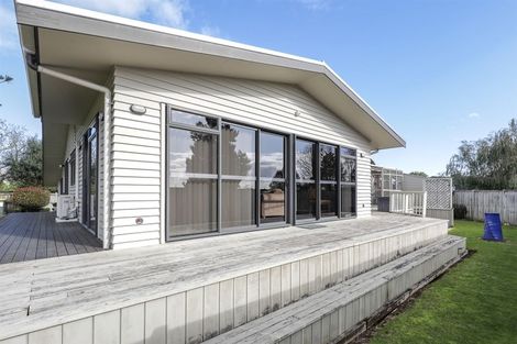 Photo of property in 51 Youngs Road, Papakura, 2110