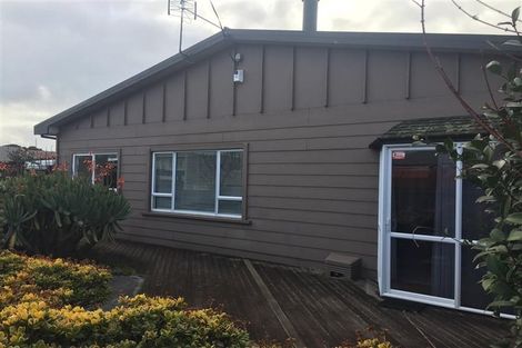 Photo of property in 25 Belt Road, Moturoa, New Plymouth, 4310