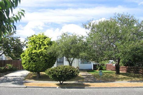 Photo of property in 8 Camden Road, Totara Park, Upper Hutt, 5018