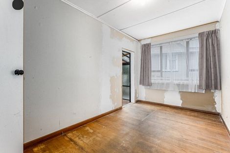 Photo of property in 15 Maher Place, Ranui, Porirua, 5024