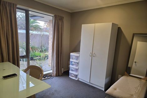 Photo of property in 219b Main North Road, Redwood, Christchurch, 8051