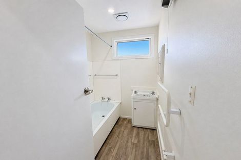 Photo of property in 2/16 Division Street, Riccarton, Christchurch, 8041