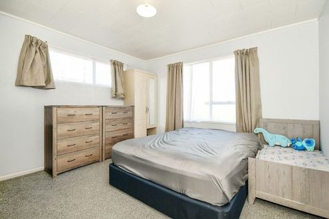 Photo of property in 1/58 Te Irirangi Drive, Clover Park, Auckland, 2019