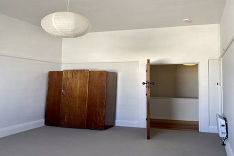 Photo of property in 70-72 Vauxhall Road, Devonport, Auckland, 0624