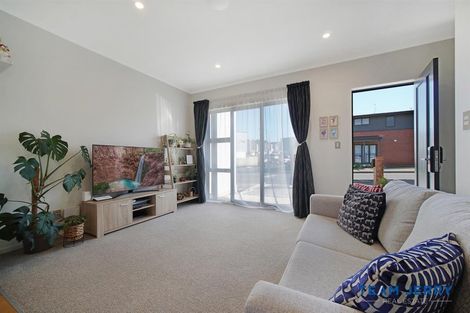 Photo of property in 39 Mahalo Avenue, Wiri, Auckland, 2104