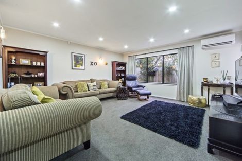 Photo of property in 12 Maeroa Road, Beerescourt, Hamilton, 3200