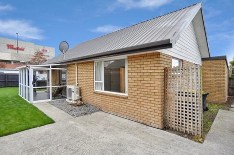 Photo of property in 35 Dilworth Street, Riccarton, Christchurch, 8041