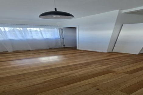 Photo of property in 21 Patts Avenue, Glendene, Auckland, 0602