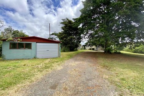 Photo of property in 122 Tawa Road, Kumeu, 0891