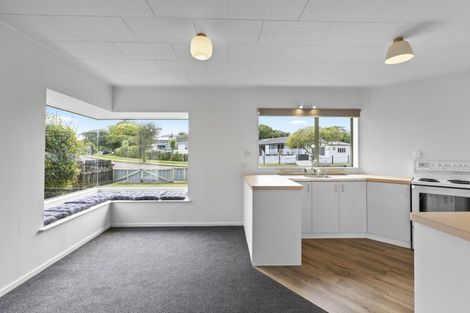 Photo of property in 16 Hickford Place, Okato, 4335