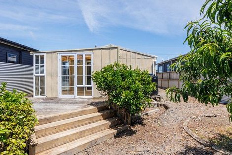 Photo of property in 117 Seabury Avenue, Foxton Beach, Foxton, 4815