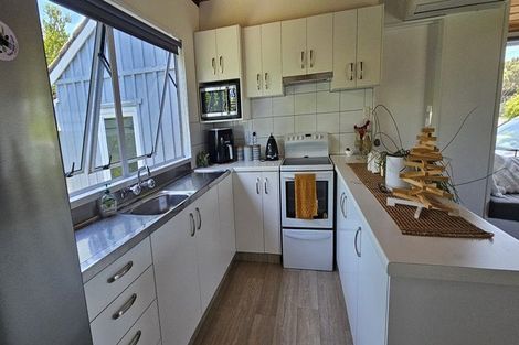 Photo of property in 12 Cove Road, Waipu, 0510