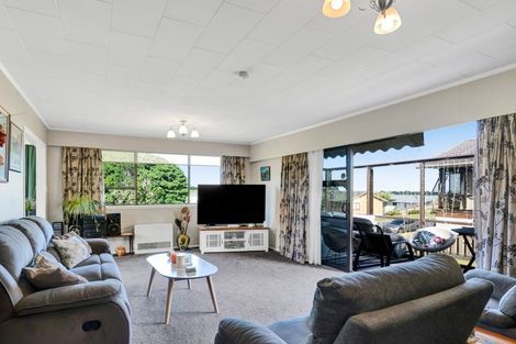 Photo of property in 4 Bronte Place, Whalers Gate, New Plymouth, 4310