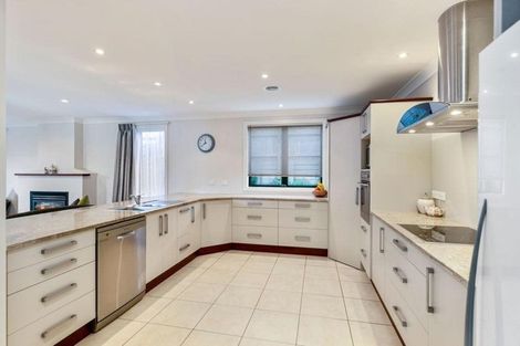 Photo of property in 44 Furlong Crescent, Churton Park, Wellington, 6037