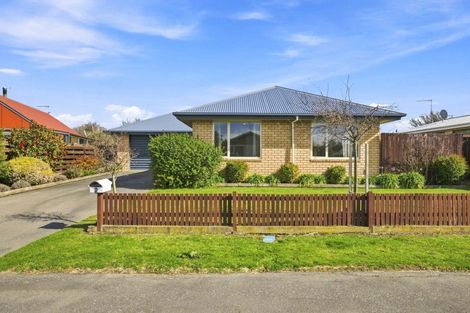 Photo of property in 6 Seadown Crescent, Amberley, 7410