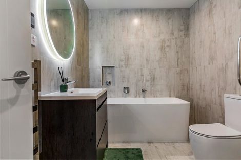 Photo of property in 24 Lumbarda Drive, Kumeu, 0810