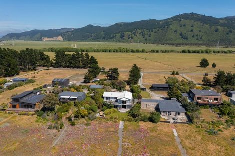 Photo of property in 120 Rarangi Beach Road, Rarangi, Blenheim, 7273