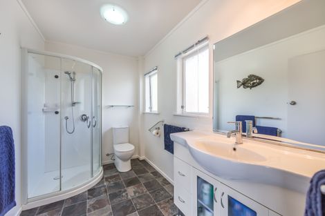 Photo of property in 46 Brightside Road, Stanmore Bay, Whangaparaoa, 0932