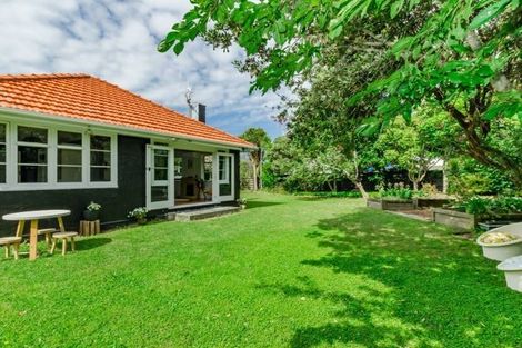 Photo of property in 59 Te Moana Road, Waikanae Beach, Waikanae, 5036