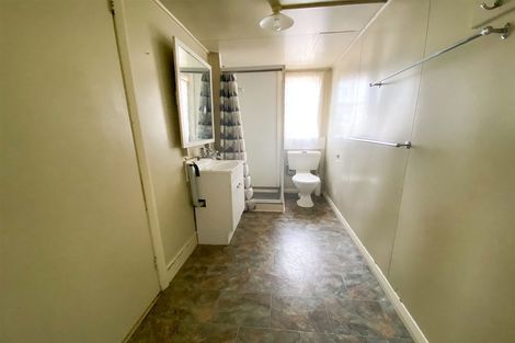 Photo of property in 1 Albert Street, Dannevirke, 4930