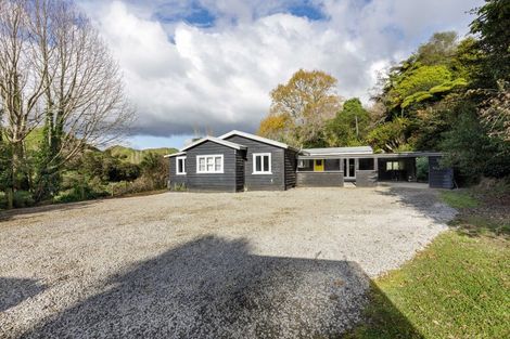 Photo of property in 822 Motukawa Road, Tarata, Inglewood, 4387