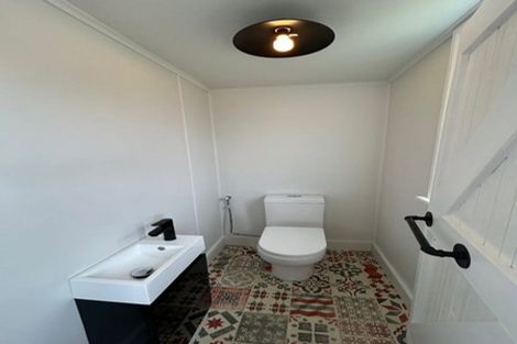 Photo of property in 27 Colvin Street, Westport, 7825