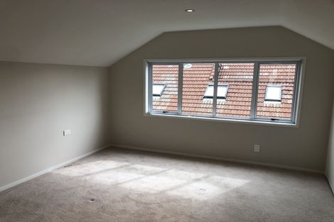 Photo of property in 1/7 Sylvan Park Avenue, Milford, Auckland, 0620