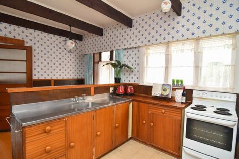 Photo of property in 98 Brandon Street, Featherston, 5710